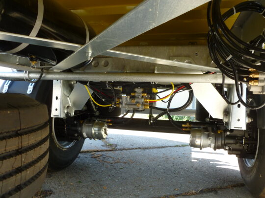 Przyczepy wywrotki z&nbsp;obrotnicą